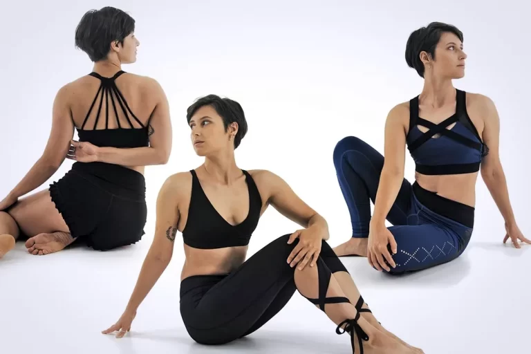 Comfortable yoga tops for women