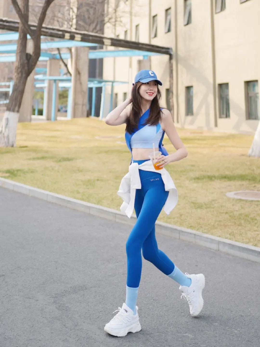 Dark blue yoga pants with light yoga top