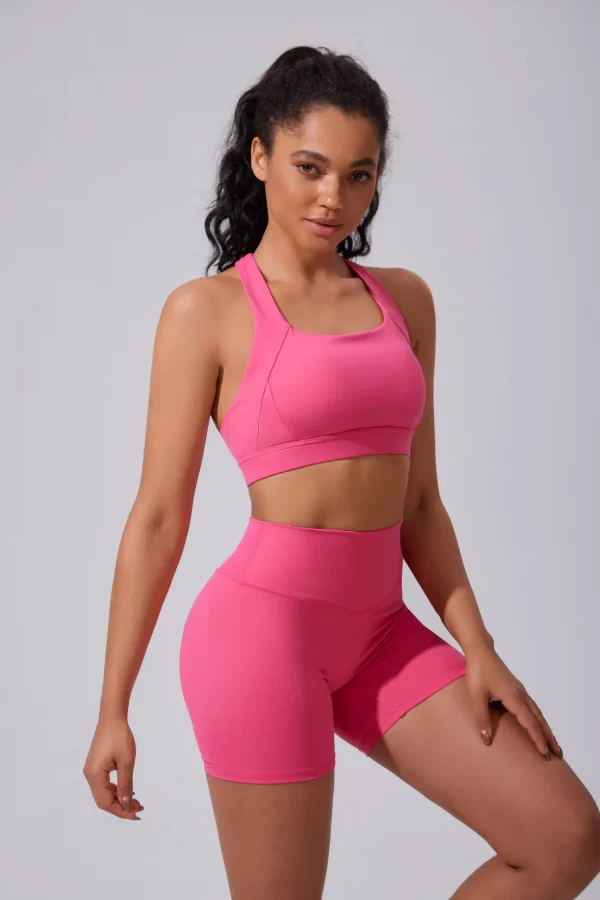 Full support yoga bra with padded sho w