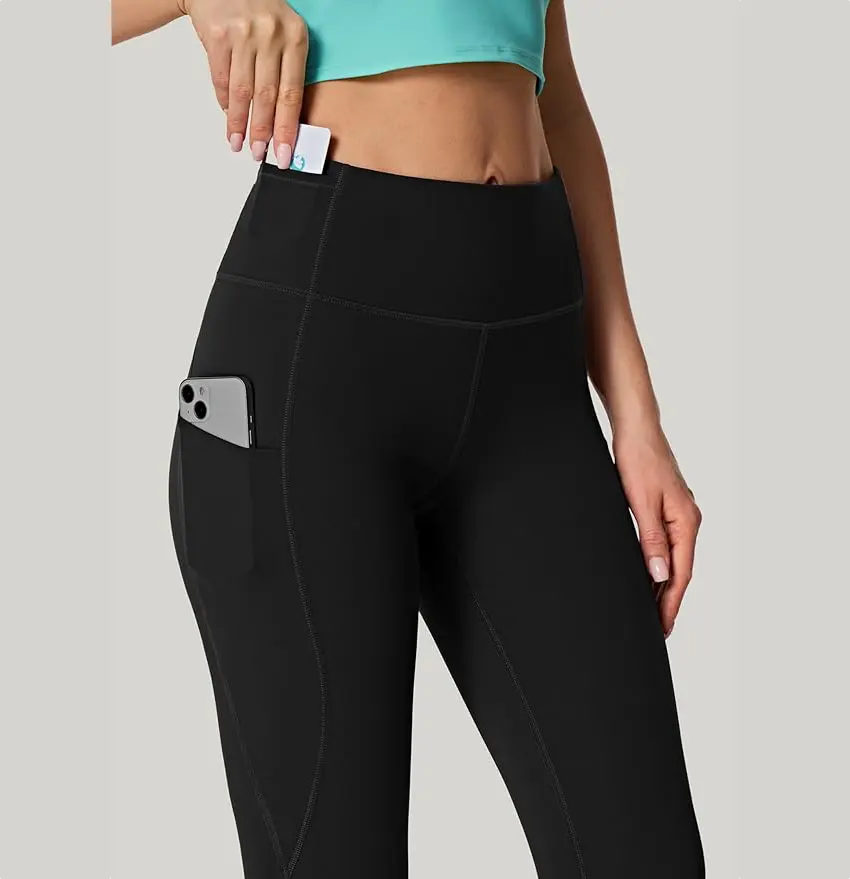 Graduated compression leggings designed to reduce swelling and pain, ideal for post-workout recovery, flights, or long work meetings.